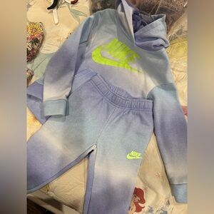 Nike Girls Purple and Blue Ombre Hoodie Sweatpant set